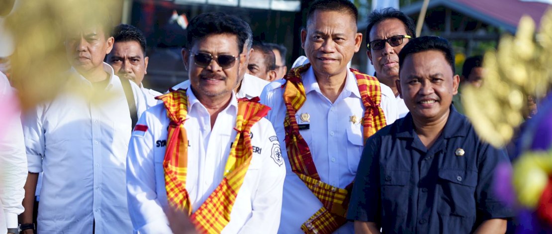 Mentan SYL dalam dialog terbuka bersama petani dan penyuluh di Poktan Paranggala, Kelurahan Lembang, Bantaeng, Sulawesi Selatan, Senin, 24 April 2023. Mentan SYL dalam dialog terbuka bersama petani dan penyuluh di Poktan Paranggala, Kelurahan Lembang, Bantaeng, Sulawesi Selatan, Senin, 24 April 2023.