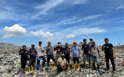 DLH Makassar Lakukan Pengerukan Akses Gunung Sampah dan Pembenahan Saluran Kolam Lindi TPA Antang