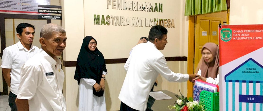 Sekretaris Daerah (Sekda), Armiadi, melakukan sidak ke sejumlah perangkat daerah di Kantor Gabungan Dinas, Rabu, 26 April 2023. Sekretaris Daerah (Sekda), Armiadi, melakukan sidak ke sejumlah perangkat daerah di Kantor Gabungan Dinas, Rabu, 26 April 2023.