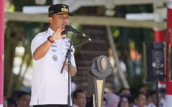 Beri Motivasi di Apel Akbar Pasca Lebaran, Andi Sudirman: ASN Sepenuh Hati dan Maksimal Bekerja