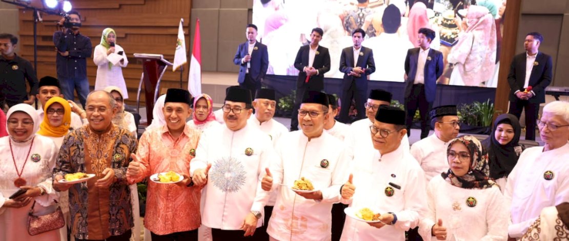 Danny Pomanto pada acara Halal Bihalal Dewan Pimpinan Pusat Kerukunan Keluarga Soppeng (DPP KKS), di Hotel Four Point by Sheraton, Rabu, 26 April 2023.