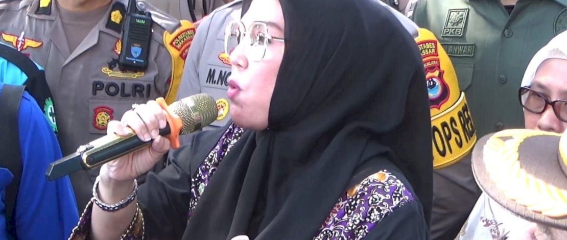 Pekan Depan, Pimpinan DPRD Sulsel Janji Bakal Adukan Nasib Buruh Usai Demo ke Pemprov Pekan Depan, Pimpinan DPRD Sulsel Janji Bakal Adukan Nasib Buruh Usai Demo ke Pemprov
