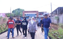 Indira Yusuf Ismail Bersama Fatmawati Rusdi Tinjau Longwis Kyoto dan Inkubator UKM Kota Makassar
