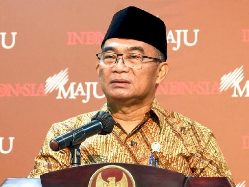 Jokowi Tunjuk Muhajir Effendy Jabat Plt Menteri Sosial