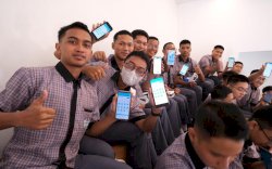 Srikandi PLN Hadirkan PLN Mobile ke Sekolah, Ratusan Pelajar di Makassar Antusias