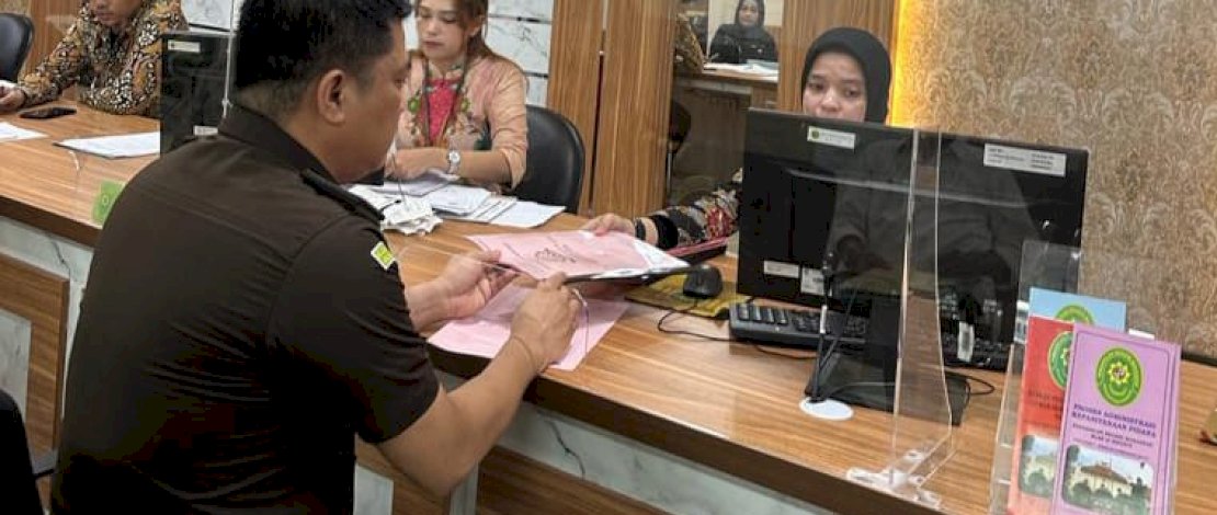 Kejati Sulsel telah melimpahkan berkas perkara dugaan korupsi PDAM Makassar ke Pengadilan Negeri (PN) Makassar, Kamis, 4 Mei 2023.  