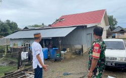 10 Rumah di Sibulue Porak-poranda Diterjang Angin Puting Beliung