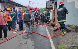 Gegara Cucu Main Korek Api, 1 Rumah di Palopo Terbakar 