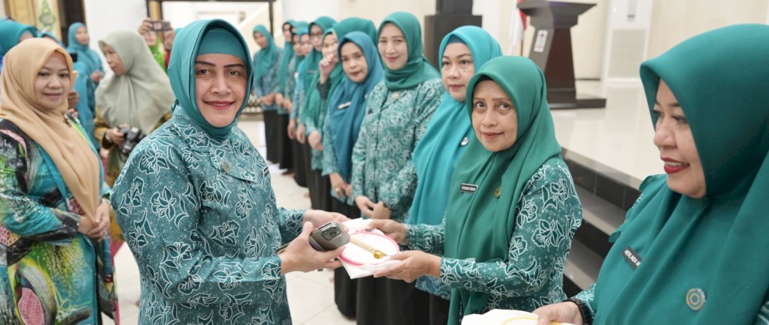 Buka Pelatihan Membatik, Indira Yusuf Ismail Harap Batik Lontara Mendunia