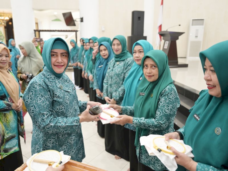 Buka Pelatihan Membatik, Indira Yusuf Ismail Harap Batik Lontara Mendunia
