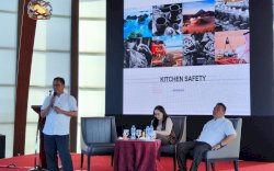 Hotel Aston Makassar Gelar Seminar Keselamatan Kerja