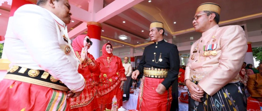 Mattompang Arajang Saksi Keakraban Danny, Amran dan Fahsar  