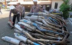 Ratusan Motor Knalpot Brong Diamankan Polisi di Makassar saat Razia