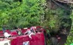 Polisi Pastikan Kecelakaan Bus di Guci Akibat Anak Kecil Mainkan Rem