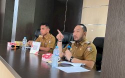 Gelar Rakor, Camat Panakkukang Bahas Mekanisme Tata Cara Pembayaran Retribusi Sampah Melalui QRIS