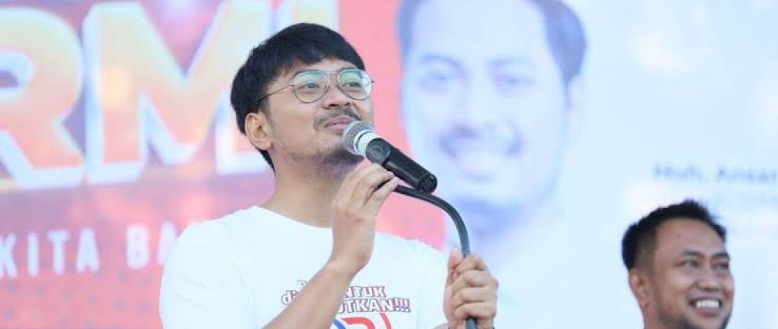 Ilustrasi dr Udin Shaputra mendaftar sebagai bacaleg PDIP Makassar untuk maju di Dapil 3 Makassar