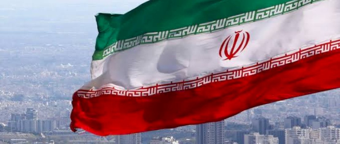 Dua Pria Penghina Al Qur'an di Iran Digantung dan Dibakar Dua Pria Penghina Al Qur'an di Iran Digantung dan Dibakar