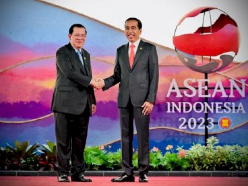 Penari SEA Games 2023 Bawa Bendera Indonesia Terbalik, PM Kamboja Gercep Minta Maaf Ke Jokowi 