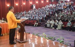 Rektor UNM Sambut Studi Tour Pelajar MAN 1 Polman
