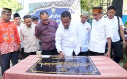 Gubernur Sulsel Resmikan Sekretariat IKA SMAN 6 Makassar