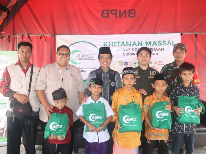 Diikuti 100 Anak, Saiful Arif Buka Khitanan Massal AMCF Sulsel