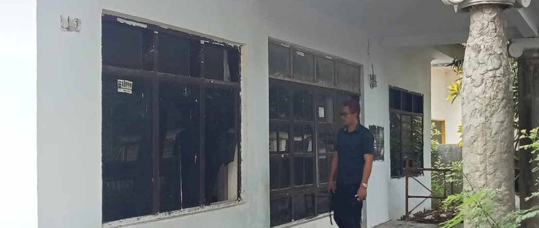 Proyek mangkrak di kawasan rumah jabatan Bupati Jeneponto.