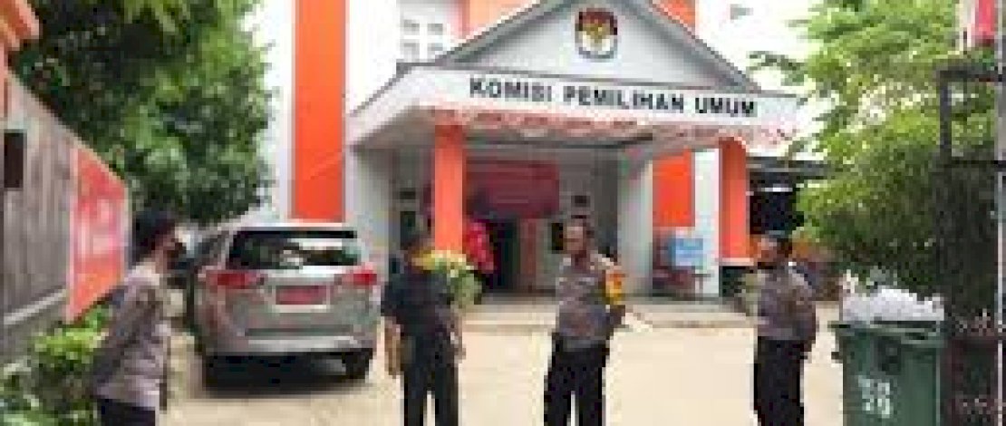 Kantor KPU Kabupaten Pangkep (Net).