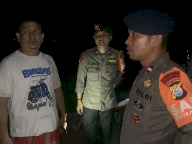 Diduga Tenggelam Terseret Arus Sungai, SAR Brimob Bone Gerak Cepat Cari Seorang Nenek di Cina