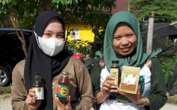 Kreatif, Ibu Rumah Tangga di Sabbang Ciptakan Berbagai Produk Olahan Nira Aren