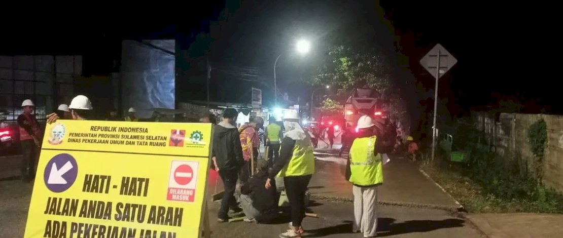 Ruas jalan Antang Raya di Kota Makassar tengah dalam progress pengerjaan oleh Pemerintah Provinsi Sulsel.