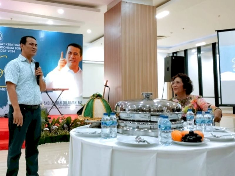 Susi Pudjiastuti Bertandang ke AAS Bulding, Andi Amran: Dia Manusia Besi