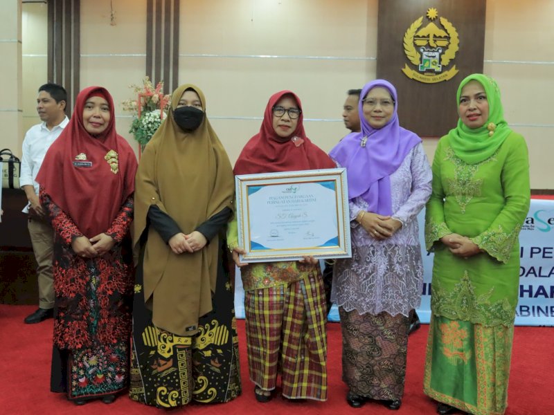 Takalar Raih Penghargaan Perempuan Berjasa dan Berprestasi Tingkat Provinsi Sulsel 