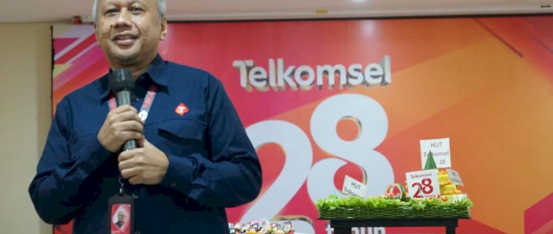 Direktur Utama Telkomsel Hendri Mulya Syam 