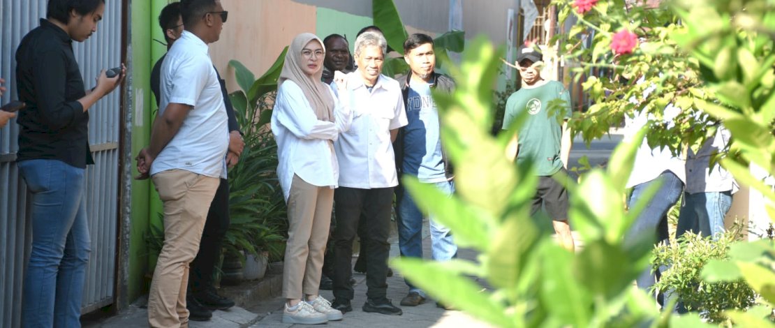 Anggota DPRD Makassar Budi Hastuti saat kunjungan Dapil 5, di Jl Serigala, RT 01 RW 03, Kelurahan Mandala, Kecamatan Mamajang, Sabtu, 27 Mei 2023.