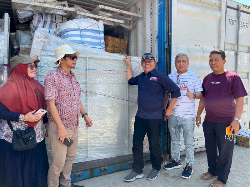 Kadis Perkimtan Unboxing Peralatan Arsinum untuk 11 Titik Lokasi Pulau dan Pesisir di Sulsel