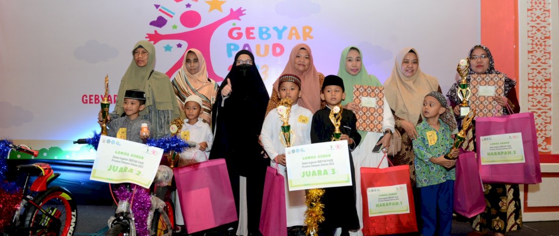 Bunda PAUD Sulsel, Naoemi Octarina, membuka Gebyar PAUD Tahun 2023, yang dilaksanakan di Hotel Dalton Makassar, Senin, 29 Mei 2023.