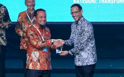 Sehari, Gubernur Sulsel Terima Dua Penghargaan Tingkat Nasional