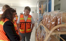 Kunjungi Lokasi Pertambangan PT Vale di Sorowako Menteri Industri dan Dubes Inggris Terkesan  