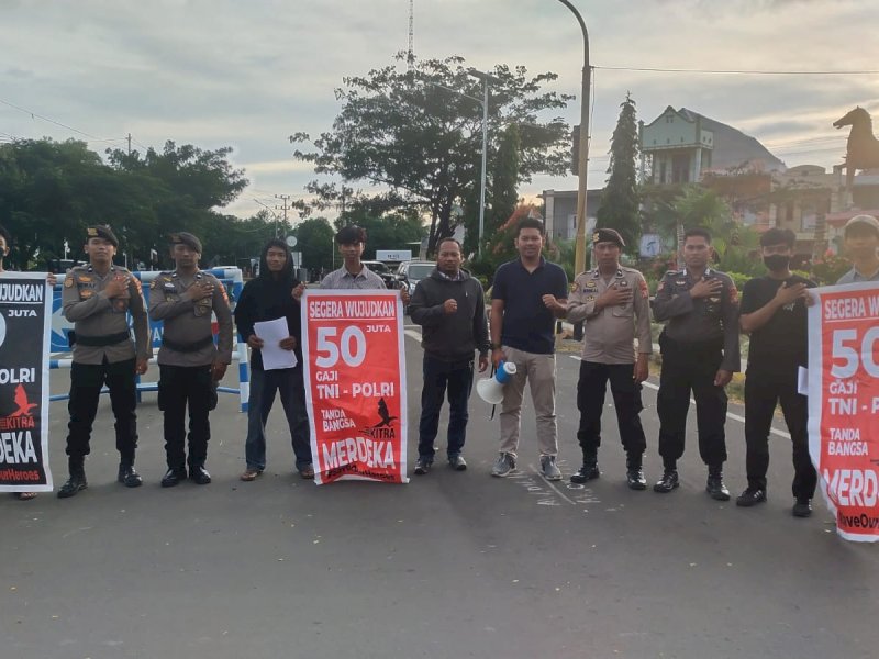 Dukung Kesejahteraan TNI - Polri, Kitra Jeneponto Gelar Aksi Simpatik 