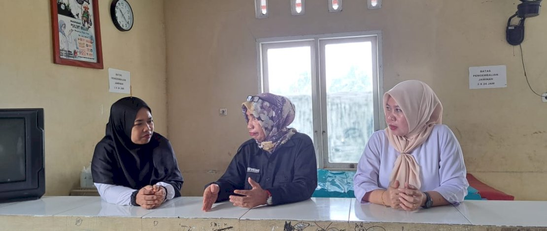 Kepala Dinas Kesehatan Kabupaten Luwu Utara, Marhani Katma, secara rutin dan berkala melakukan inspeksi mendadak (sidak) di seluruh Unit Pelaksana Teknis (UPT) yang berada di bawah naungan Dinas Kesehatan. 