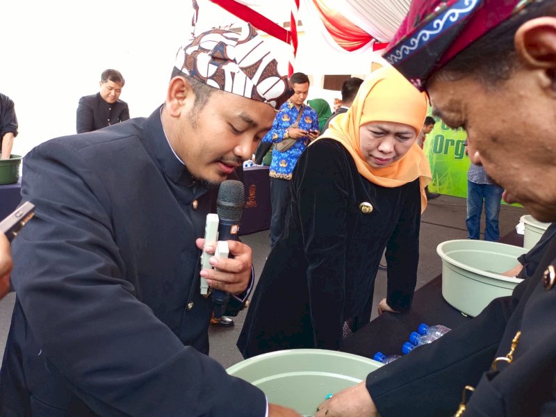 Ansar, Penggagas Biosaka Sabet Penghargaan Jer Basuki Mawa Beya dari Gubernur Jawa Timur