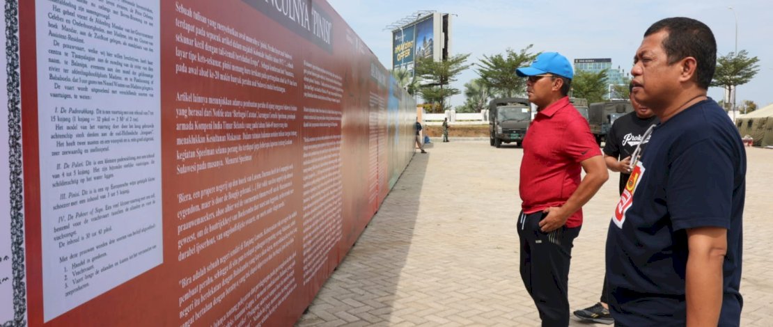 Wali Kota Makassar Moh Ramdhan Pomanto sudah menyiapkan display yang berisi penjelasan tentang asal-usul, jenis, hingga desain pembuatan Kapal Pinisi.