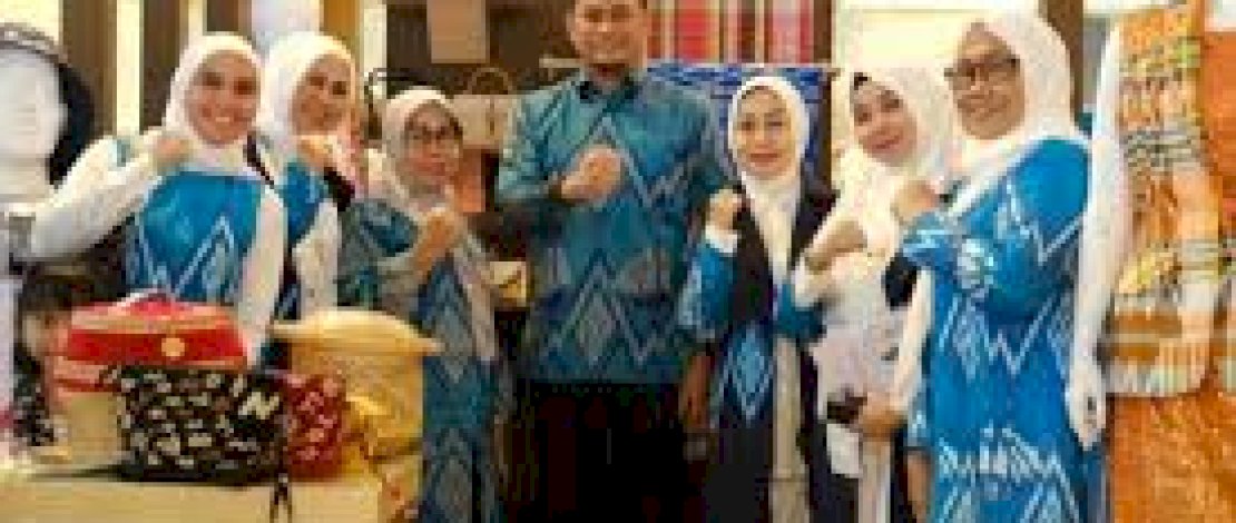 Meriahkan Inacraft 2023, Dekranasda Gowa Perkenalkan Tenun Sutera Lokal