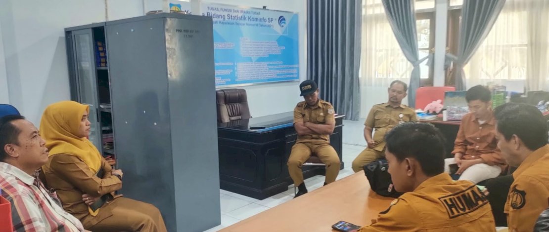 Bidang Humas Dinas Komunikasi, Informatika, Statistik dan Persandian Kabupaten Kepulauan Selayar menggelar rapat koordinasi jelang pelaksanaan Bimtek PPID.