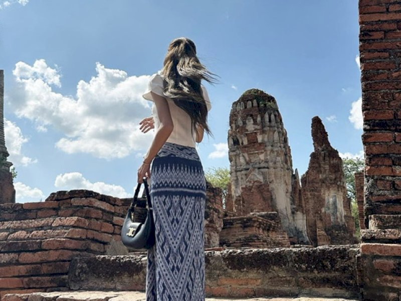 Lisa Blackpink Bikin Sarung Tenun Khas Thailand Naik Daun, Pedagang Sampai Buka PO! 