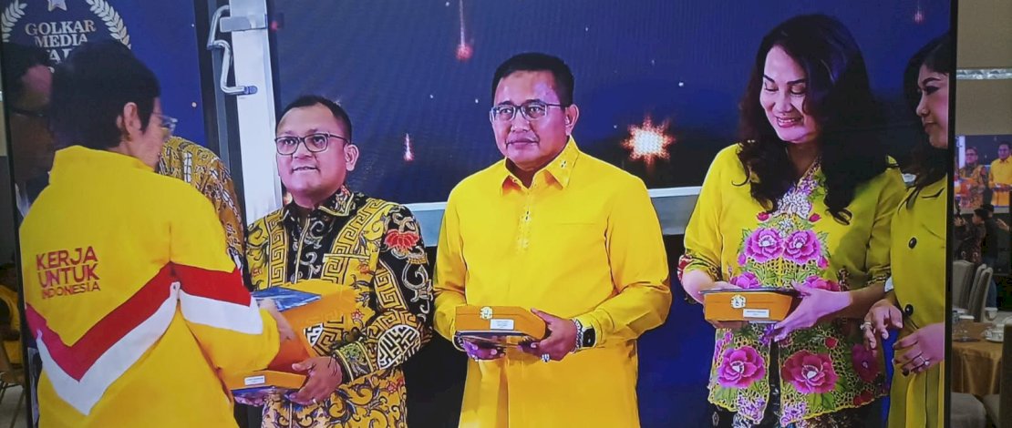Anggota DPR RI Muhammad Fauzi menyabet penghargaan Golkar Media Award 2023 kategori Anggota DPR RI dari Partai Golkar terpopuler kategori poling terbanyak. Anggota DPR RI Muhammad Fauzi menyabet penghargaan Golkar Media Award 2023 kategori Anggota DPR RI dari Partai Golkar terpopuler kategori poling terbanyak.