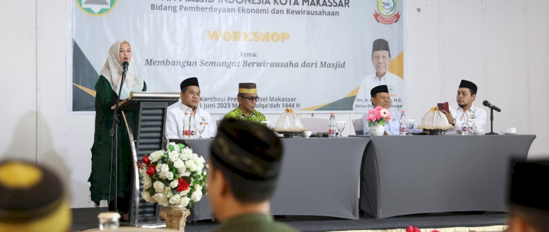Wakil Wali Kota Makassar, Fatmawati Rusdi, hadir pada Workshop kegiatan pengembangan kewirausahaan di Hotel Karebosi Premier, Minggu (11/06/2023).