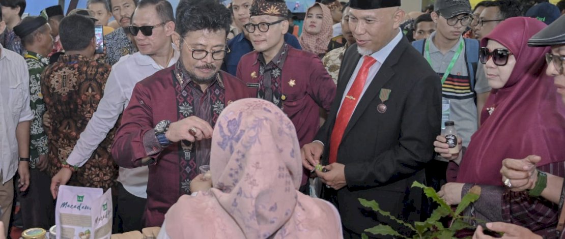 Pekan Nasional (Penas) Tani Nelayan XVI yang dihelat di Kota Padang, Sumatera Barat mulai tanggal 10 hingga 15 Juni 2023.