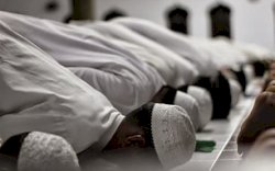 Italia Sementara Godok RUU Larangan Sholat Selain di Masjid