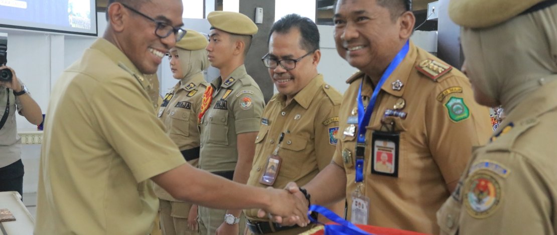 Penjabat Bupati Takalar, Dr Setiawan Aswad M Dev Plg menerima Peserta Magang II Praja Muda Angkatan XXXII IPDN Kampus Sulsel, di Baruga I Mannindori Kantor Bupati, Selasa, 13 Juni 2023. 
